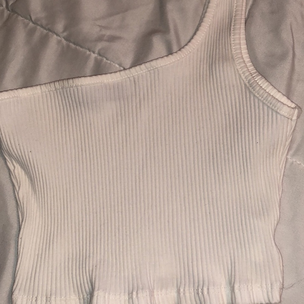 One shoulder crop tank top